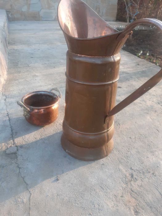 Carafa veche lucrata manual