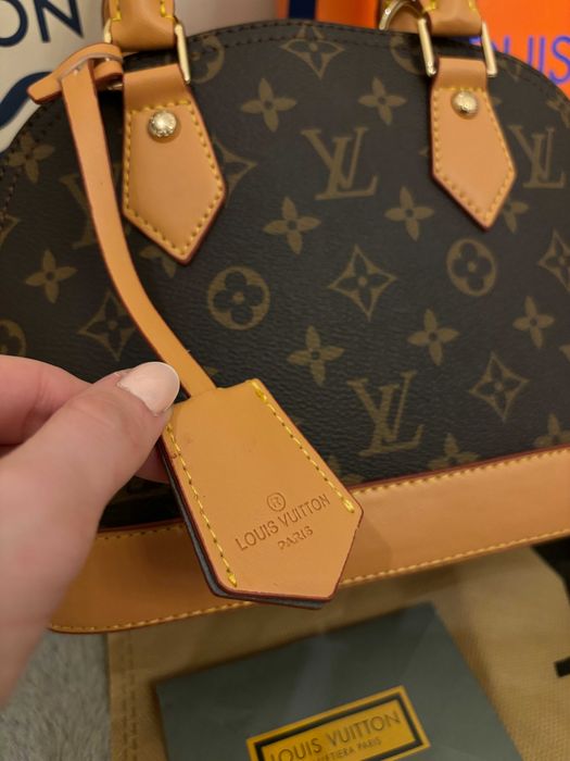 Geantă/Poșetă Louis Vuitton Alma BB 24x18x11