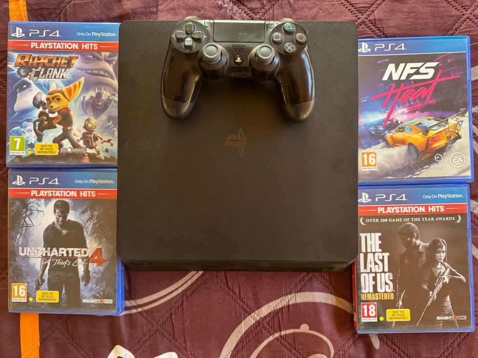 Плейстейшън 4 slim джойстик и 4 игри