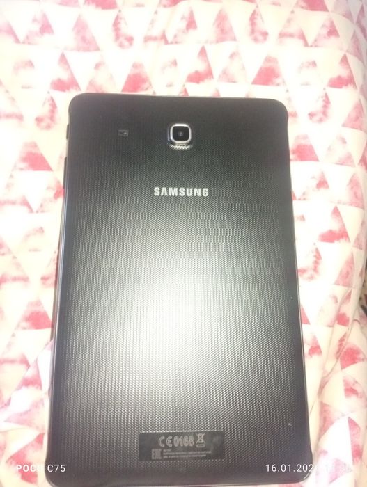 Продам планшет не разбитый