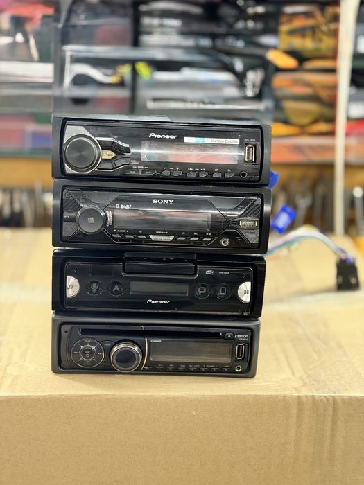 Radio cd player bluetooth  pioneer SPH-20DAB sony clarion