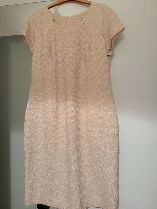 Costum cu rochie