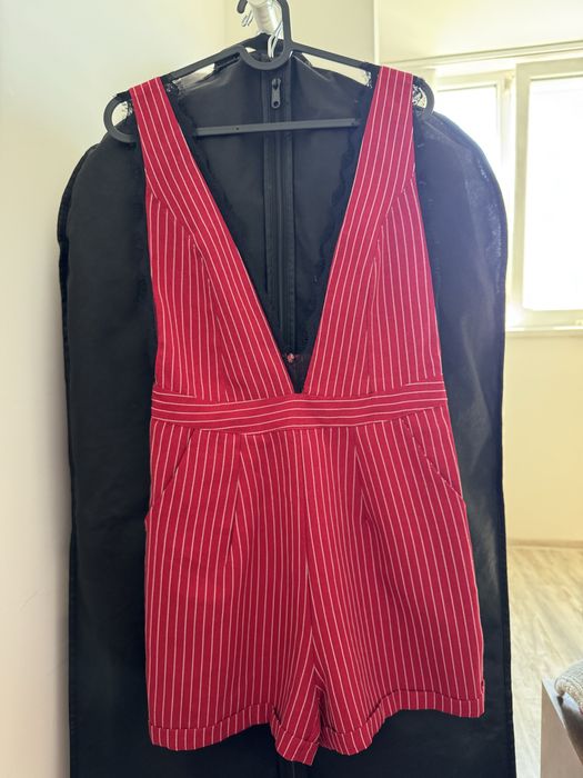 Къс червен сукман/гащериозн с дантела