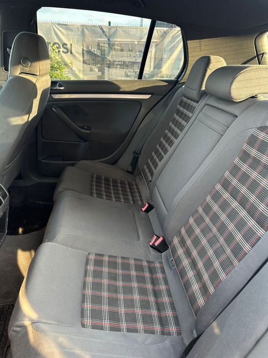 Golf 5 GTI 2005 200cp