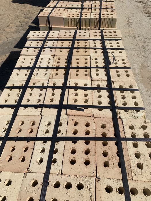 Кирпич. Termos Gisht Teshikli Samarqand bo’ylab yetkazib beramiz