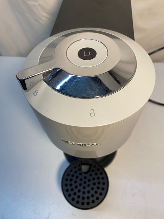 Кафемашина с капсули Nespresso ENV120