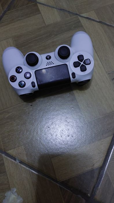 Vând controler de ps4 și Xbox 360