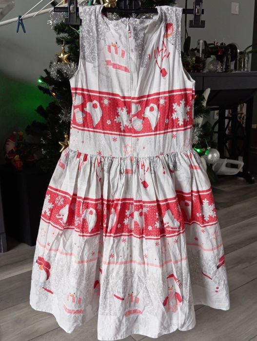 Лот за момиче коледна рокля и пухкав халат
