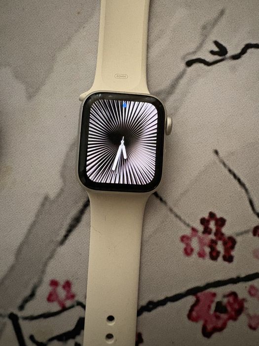 Apple Watch SE ca nou (Gen2) 40mm starlight M/L