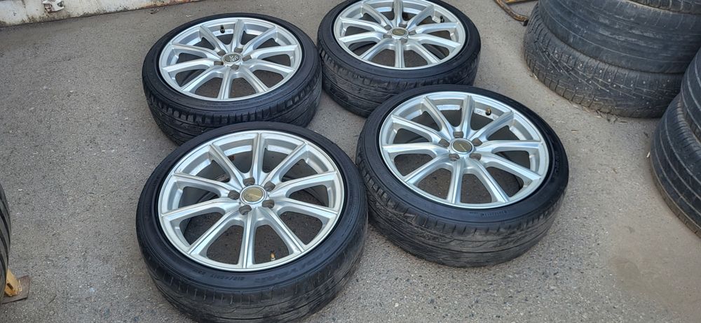 Продам диск комплект R17