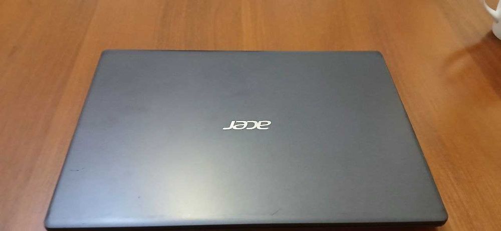 Noutbook Yengil O'yinlar va Ofis ishlari uchun mos !