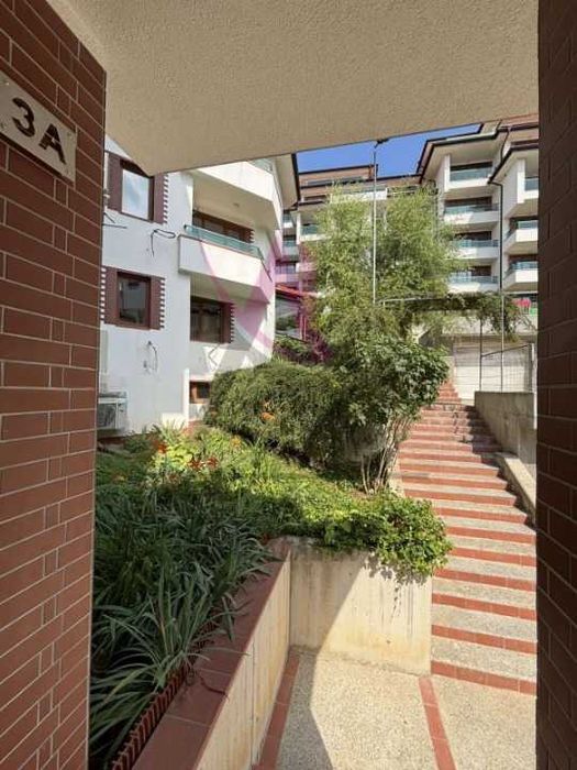 Продава се Двустаен апартамент в Варна, Левски - 74 кв.м за 1849 €/кв.м - Снимка #5