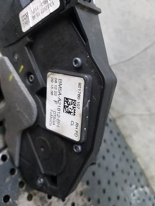 Broasca usa dreapta fata ford transit courier bm5aa21812bh