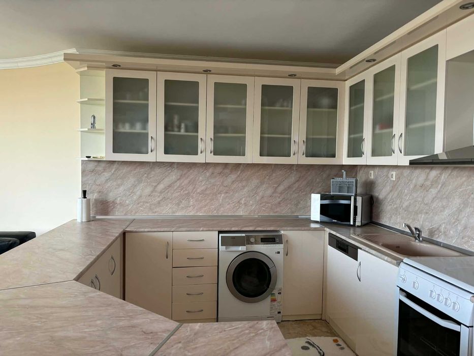 Продава се Тристаен апартамент в Силистра, Център - 115 кв.м за 821 €/кв.м - Снимка #4