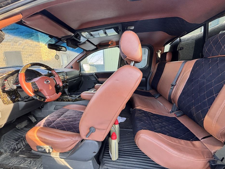 Nissan titan pick up