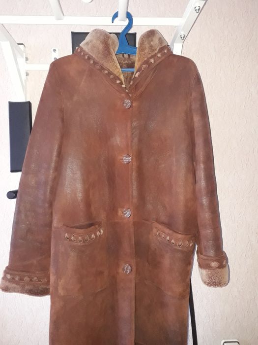 Продам дублёнку женскую б/у