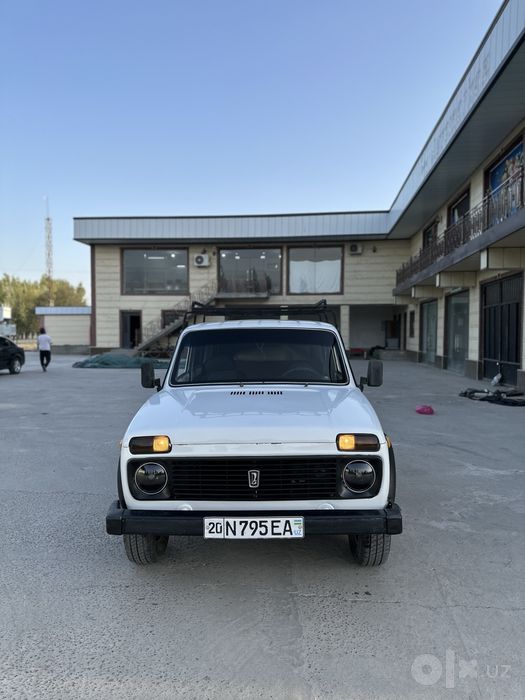 Vaz 2121 NIVA Sotiladi