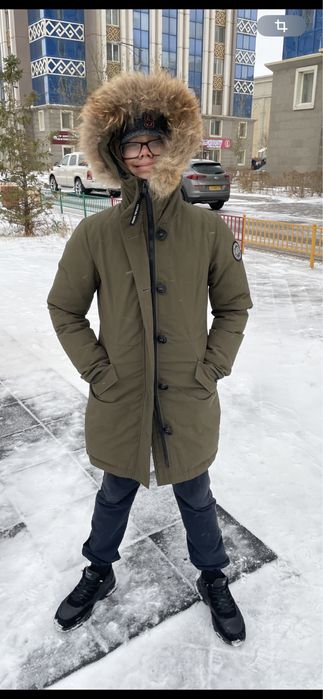 Пуховик Canada Goose