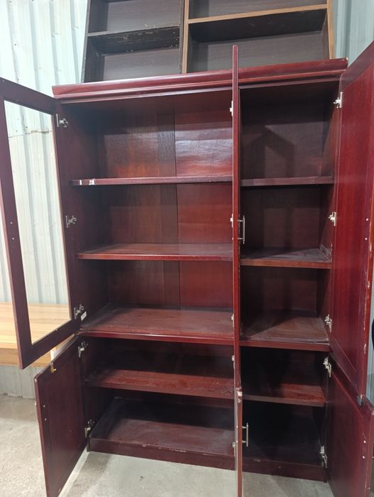 Книжный шкафы для офиса