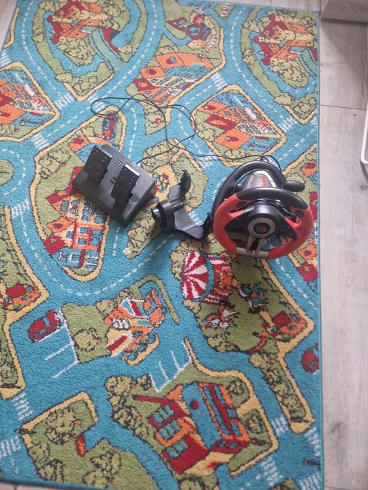 Volan gaming perfect functionabil