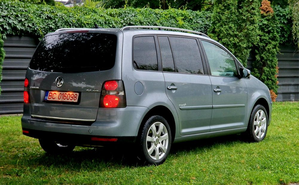 VOLKSWAGEN Touran 2010 — imagine 2