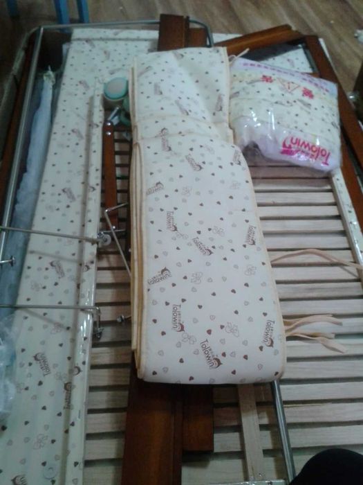 Детская кроватка