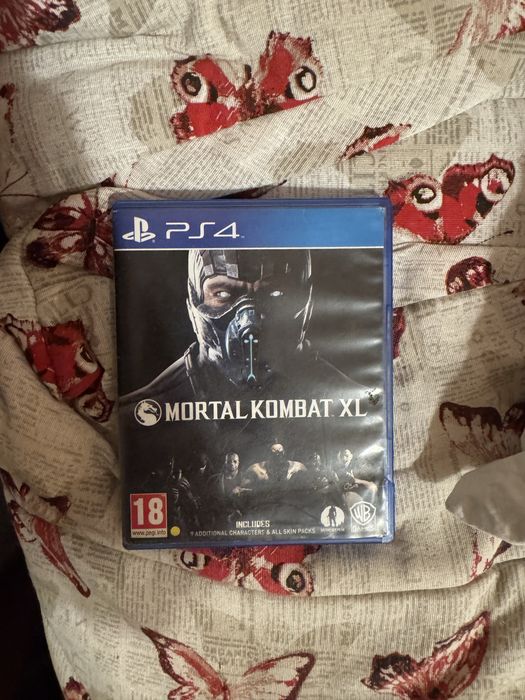 Playstation 4 slim със 7 игри
