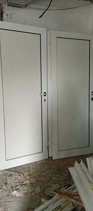 интериорни врати,като нови,с каси,брави,первази