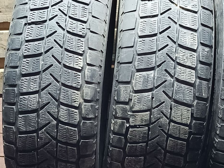 225/70/16 комплект зима