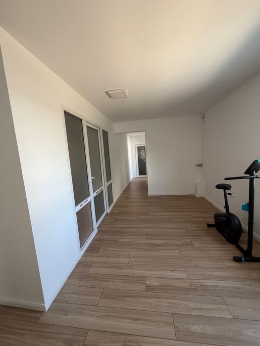 Spațiu comercial/birou de închiriat Obcini – Suceava, Str. Victoriei