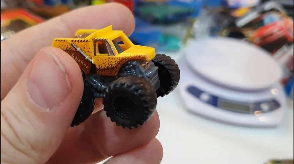 Игрушки машинки маленькие