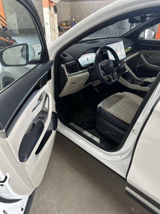Byd chempion 605
