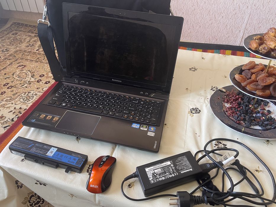 Ноутбук леново Y580