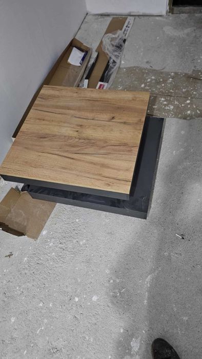 Въртяща се холна маса