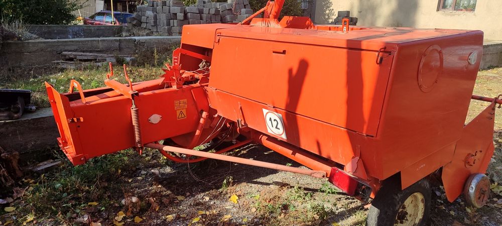 Трактор прес телешка