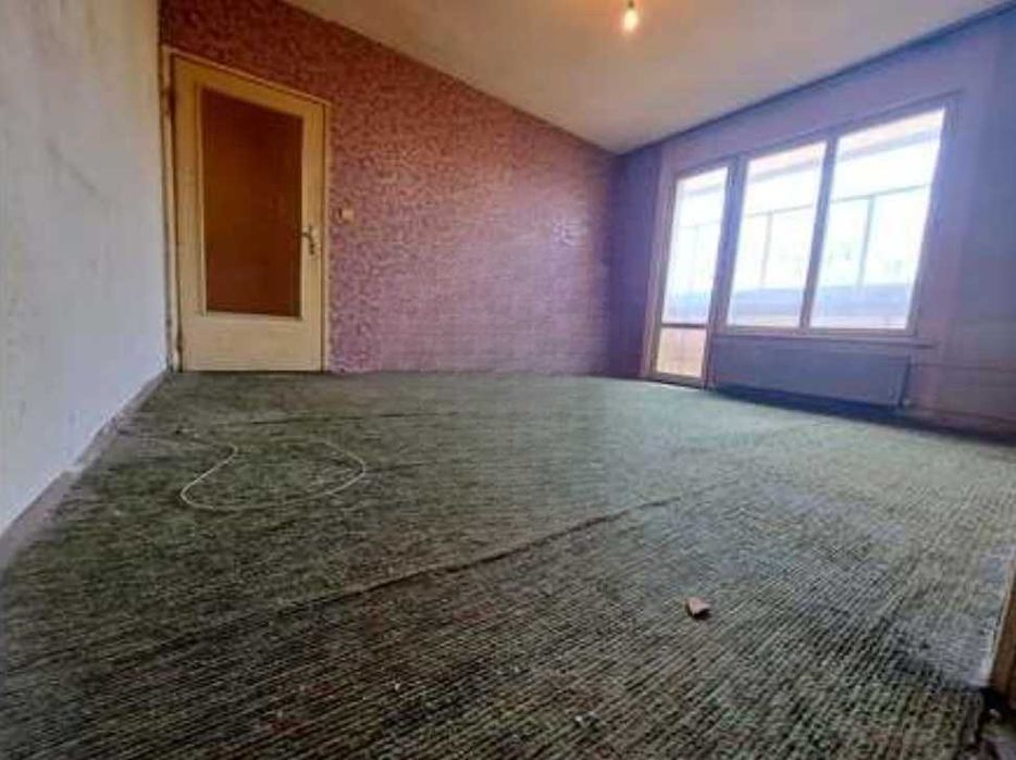 Продава се Двустаен апартамент в София, Център - 68 кв.м за 1309 €/кв.м - Снимка #2