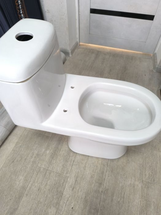 Унитаз моноблок безободковый