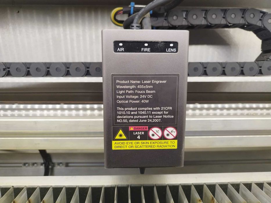 Продавам диоден лазер за рязане и гравиране – 600×900 мм