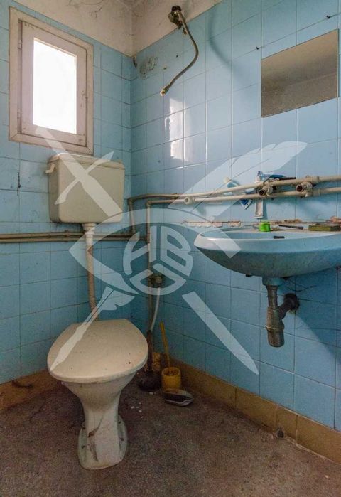 Продава се Етаж от къща в с. Волуяк, Област София-град - 180 кв.м за 889 €/кв.м - Снимка #9