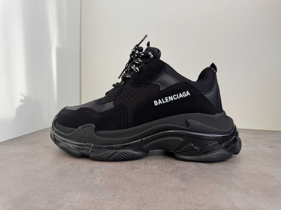 Adidași BALENCIAGA Triple S, Unisex, NOI - Cu Cutie / Accesorii