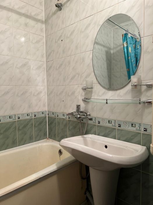 Продам 2 х квартиру в 19мкр