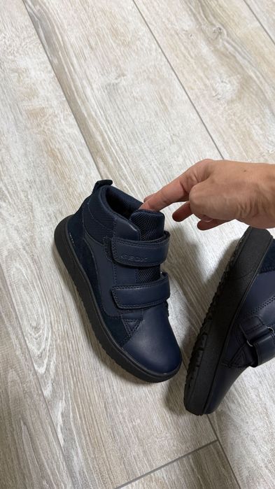 Продам ботинки детские GEOX