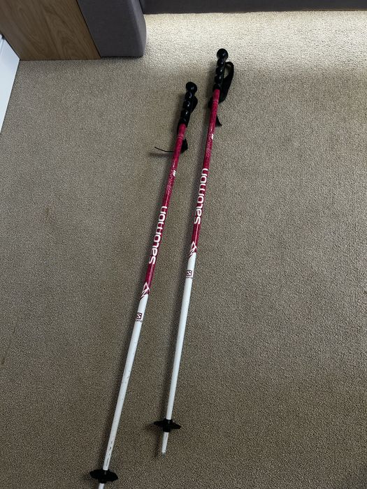 Bete de ski Salamon +100 cm roz