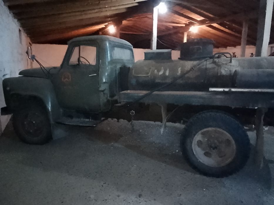 Продам бензовоз газ-52