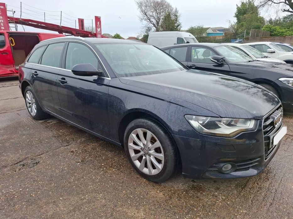 Aripa Fata Dreapta Audi A6 2014 Break Argintiu