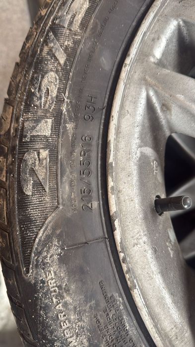 Шины  и диски для машины мерседес