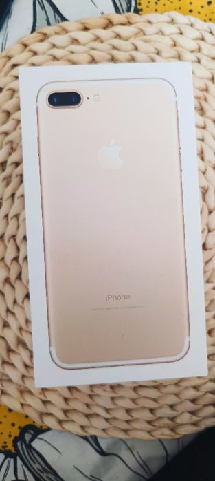 IPhone 7+  плюс Айфон