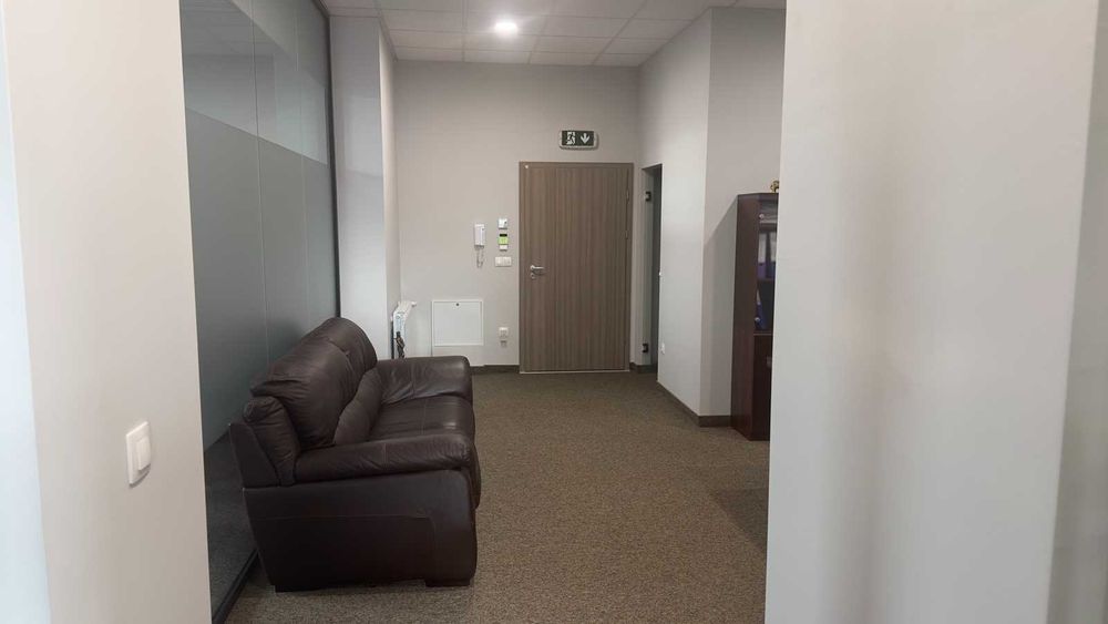 Дава се под наем Офис в София, Люлин 6 - 138 кв.м за 1250 € - Снимка #8