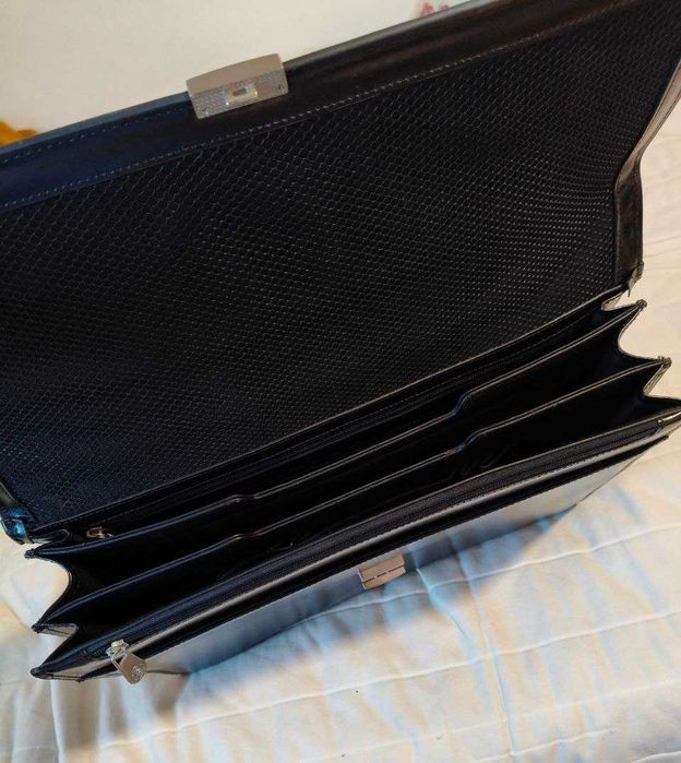 Geantă Montblanc / servietă / diplomat cu cifru