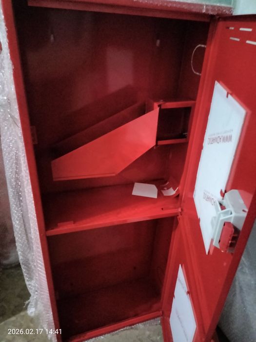 Продам шкаф для огнетушитель